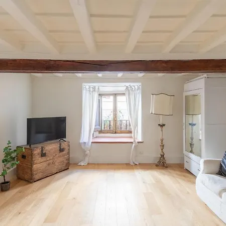 Iflat Elegant In Historical Building Apartment Rome